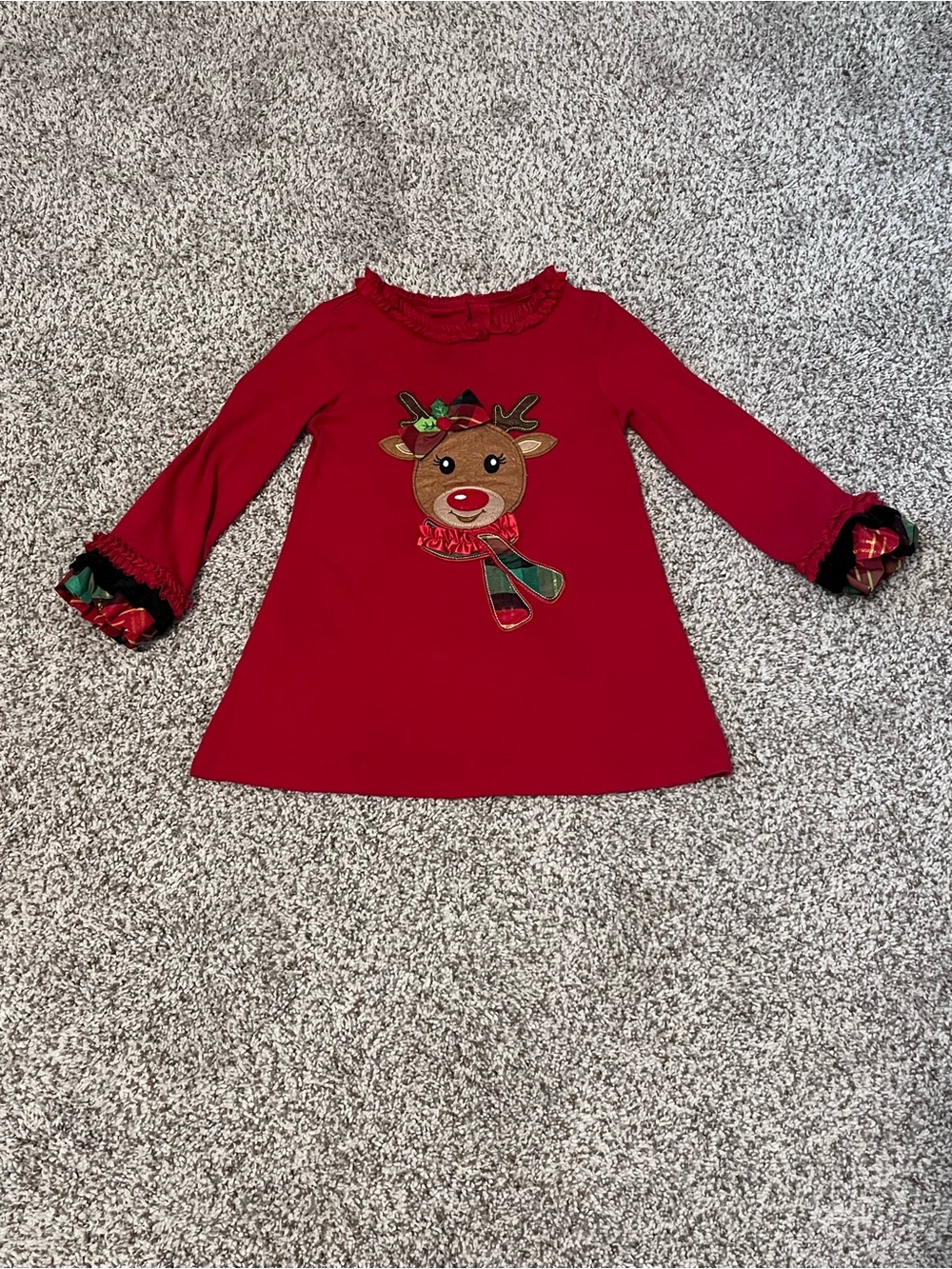 Girls' Red Reindeer Appliqué Long-Sleeve Top